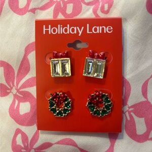 Holiday Lane Festive Wreath Earrings - Red and Green🩷